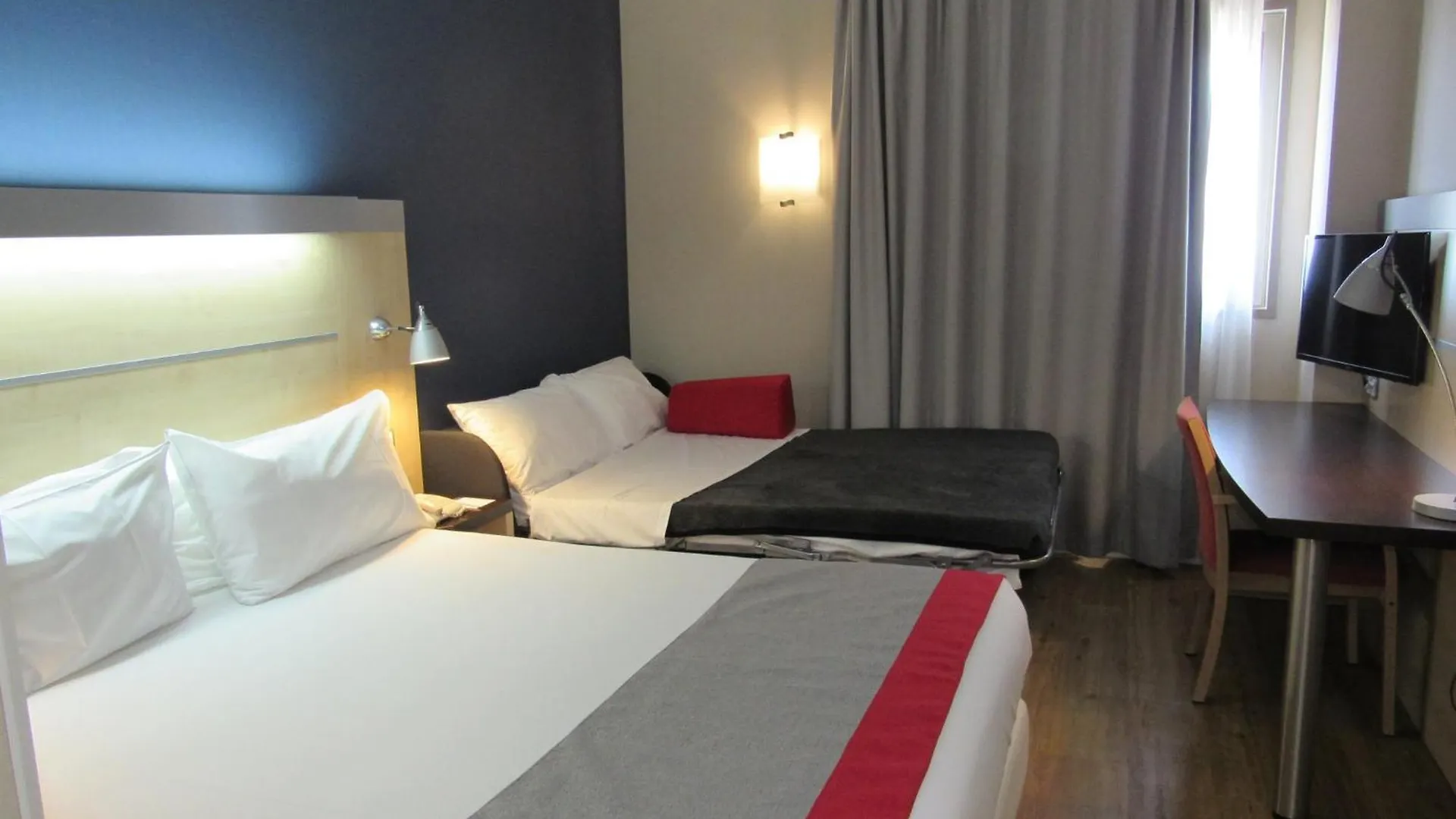 Holiday Inn Express Malaga Airport By Ihg Hotel