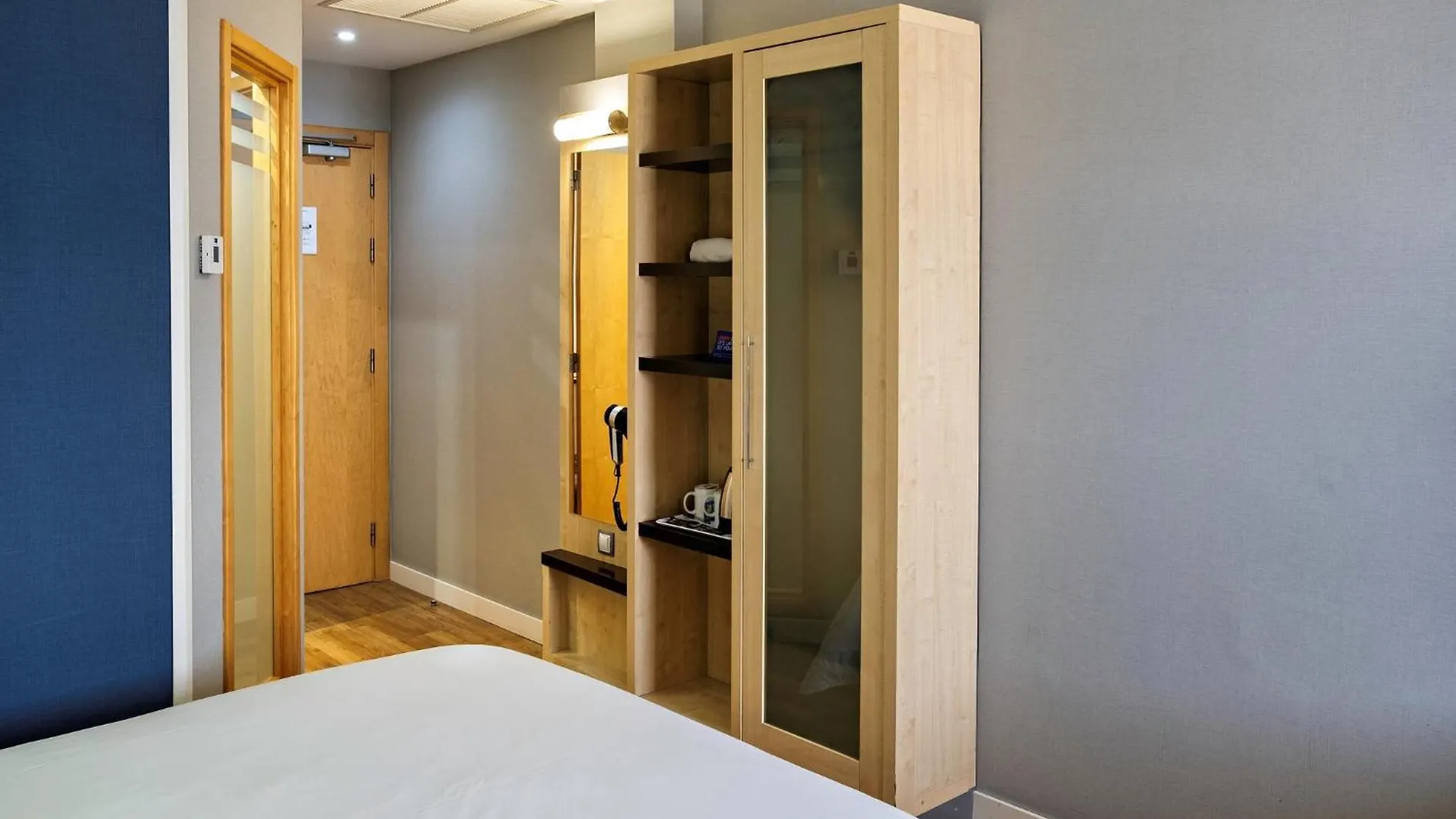 Holiday Inn Express Malaga Airport By Ihg Spain