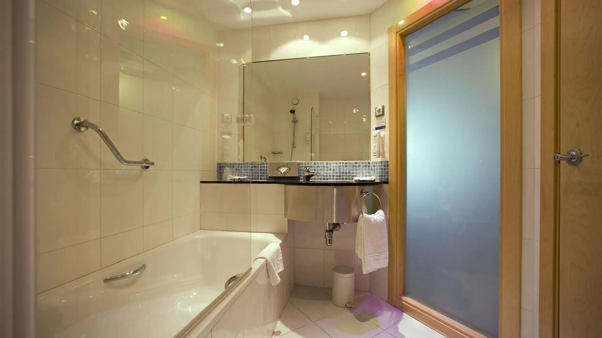 Holiday Inn Express Malaga Airport By Ihg Hotel