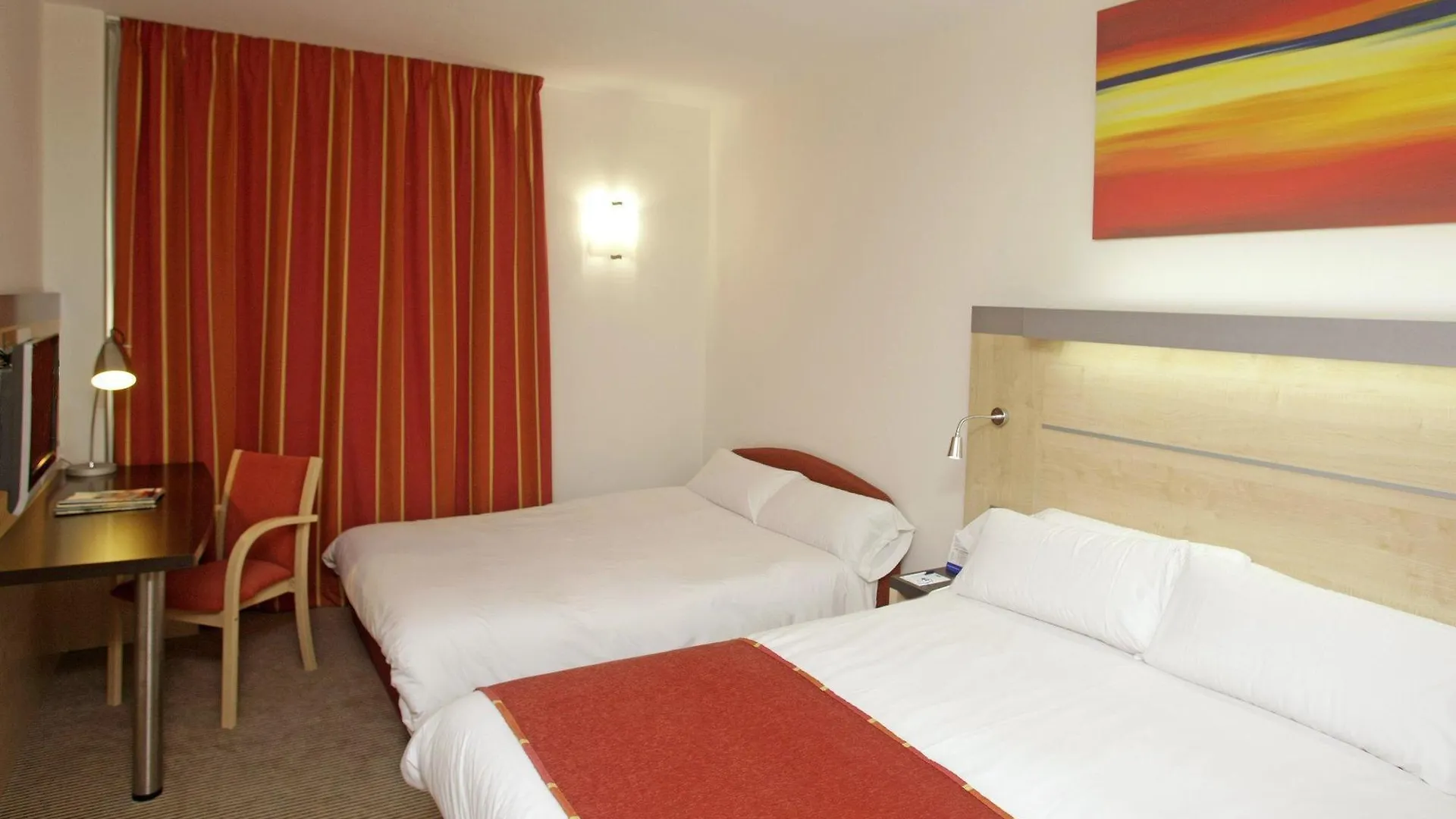 Holiday Inn Express Malaga Airport, An Ihg Hotel İspanya